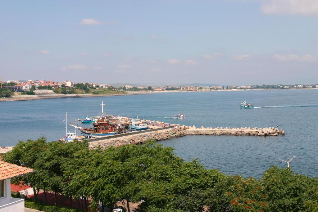 Trinity Sea Residence Nessebar Ngoại thất bức ảnh